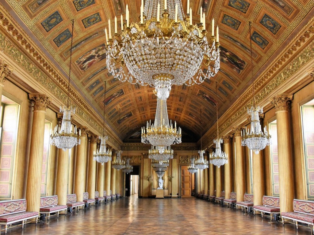 FRENCH IMMERSION IN PICARDIE WITH CHANTAL PICTURE OF COMPIEGNE CASTLE