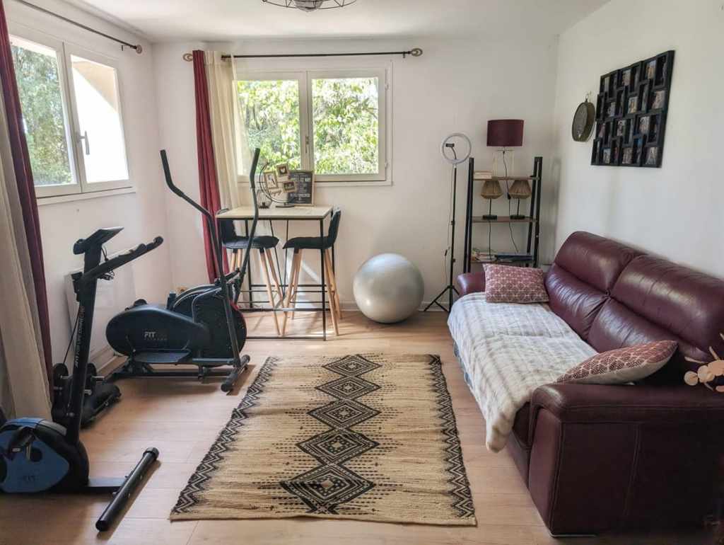 Picture of the living space of French immersion student at teacher's house, Carcassonne